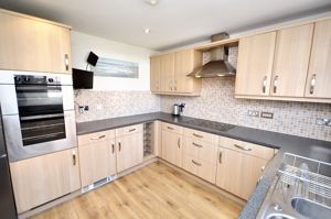 Kitchen- click for photo gallery